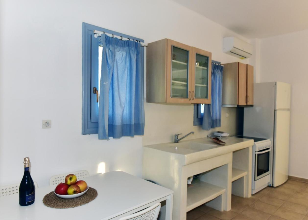 Thomas Apartments Katapola - Chora Екстер'єр фото