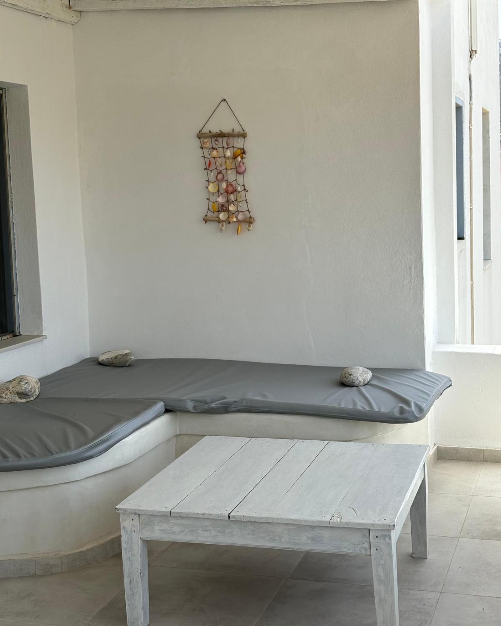 Thomas Apartments Katapola - Chora Екстер'єр фото